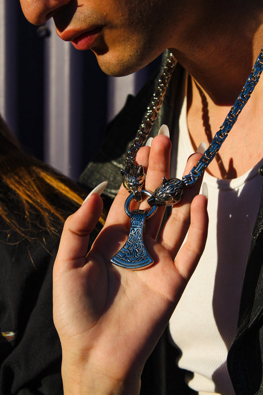Collar tipo hacha